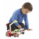 Enfant jouant au camion remorqueur magnétique Melissa et Doug