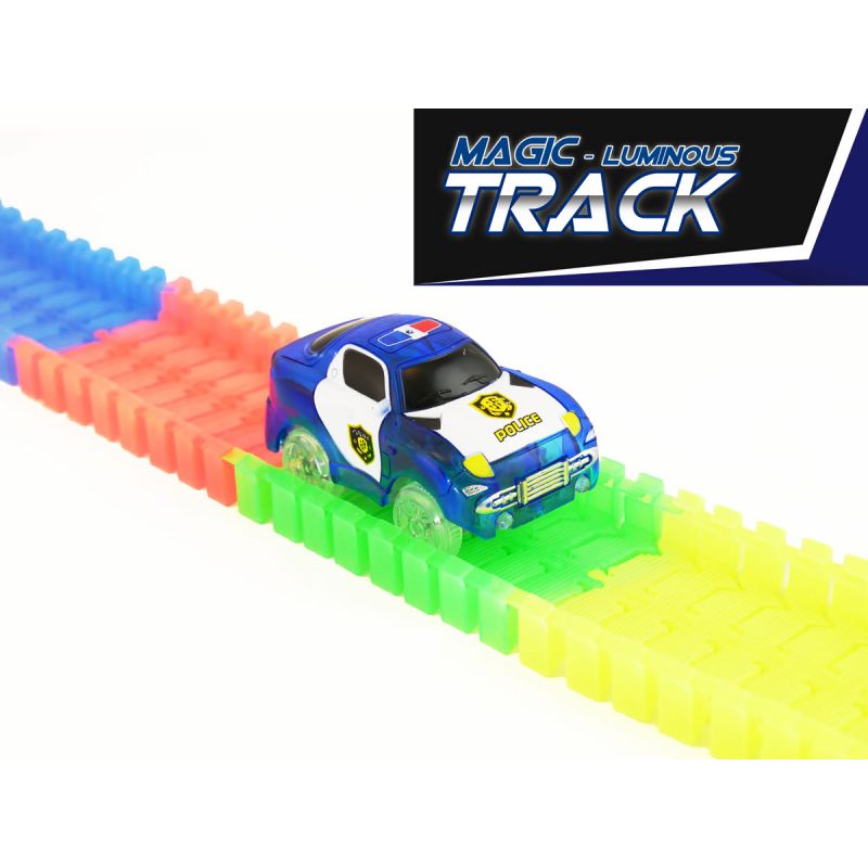 Mega kit Magic Tracks 416 pièces + 2 voitures + 2 croisements  Magasindejouets - 27,90€